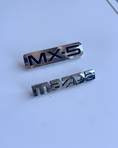 Mazda logo emblem - mx-5, heck